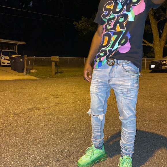 Meet your Posher, Khalil - Picture 2 of 16